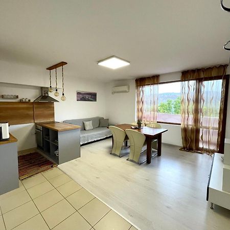 Апартамент "Скален Венец" Veliko Tarnovo Ngoại thất bức ảnh