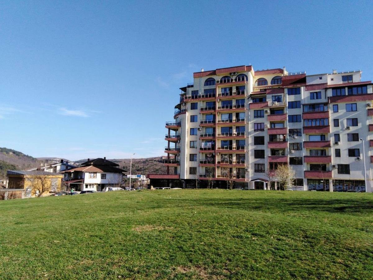 Апартамент "Скален Венец" Veliko Tarnovo Ngoại thất bức ảnh